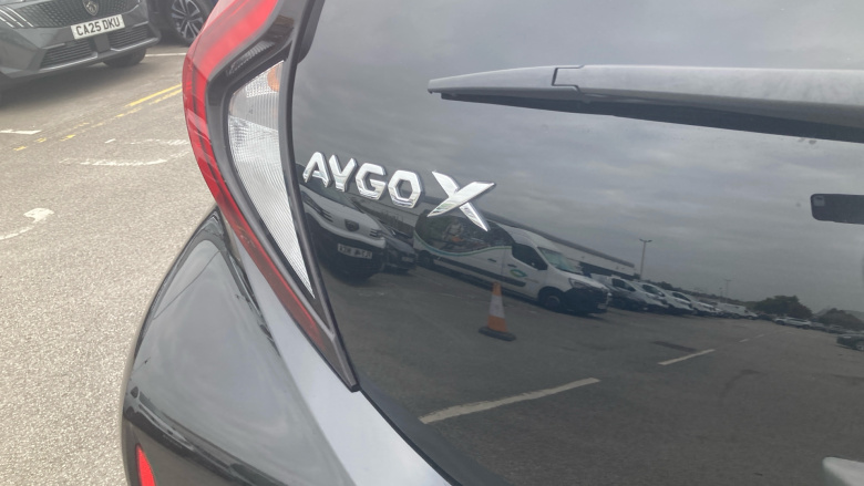 Toyota Aygo X 1.0 VVT-i Edge 5dr Petrol Hatchback